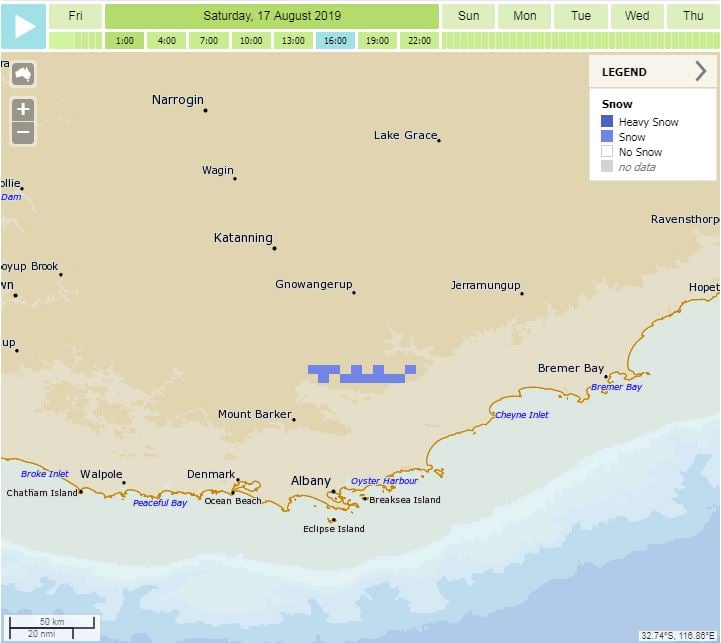 BoM Access model showing small pixels of potential snow into Saturday morning