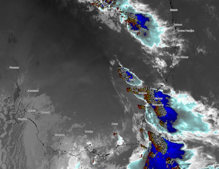 NSW Satellite image and lightning at 11pm EDT 18 February, 2020