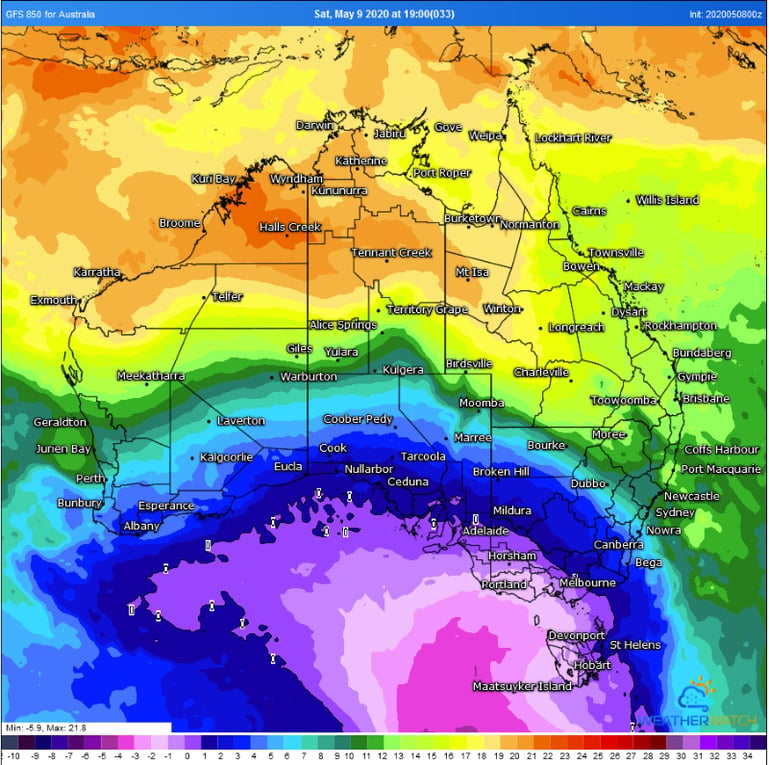 Strong wind gusts forecast across northeast VIC and southeast NSW