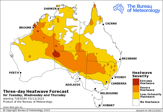 The image shows areas of expected heat waves on a map of Australia