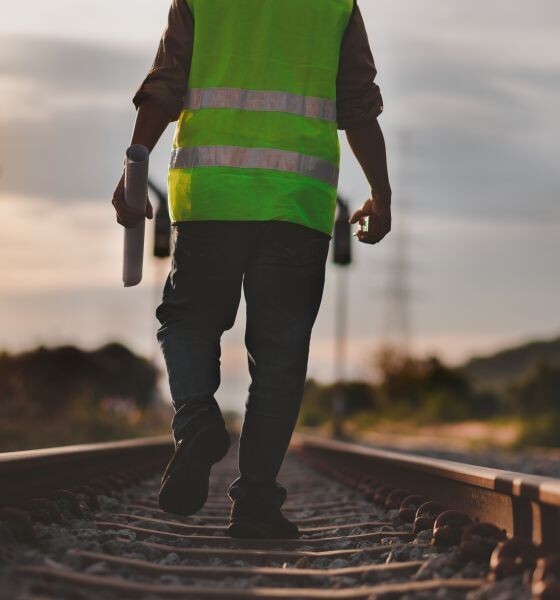 Rail worker success with EWN railAWARE